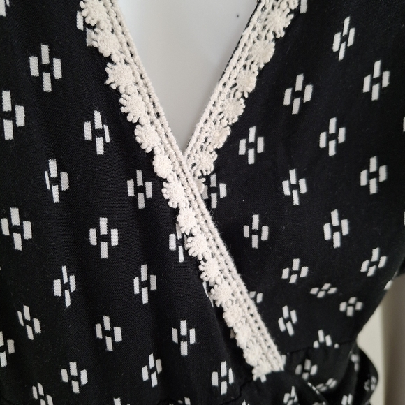 OPEN TO OFFERS Anthropologie Black Midi Wrap Dress Size M/L - Picture 6 of 13